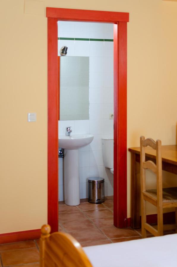 Albergue El Pajar De Ages - Exclusivo Para Peregrinos - Exclusive For Pilgrims Exterior photo